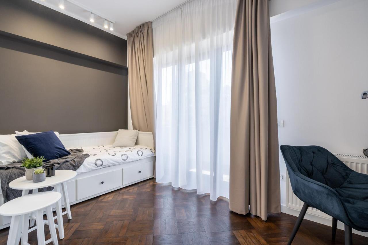 Elegant Two Bedrooms Apartment Bukarest Exterior foto