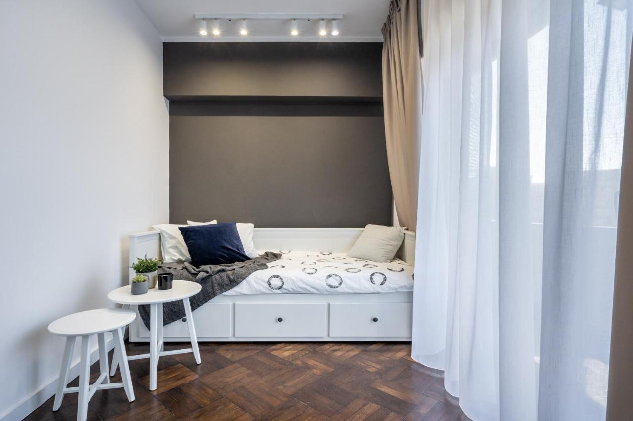 Elegant Two Bedrooms Apartment Bukarest Exterior foto