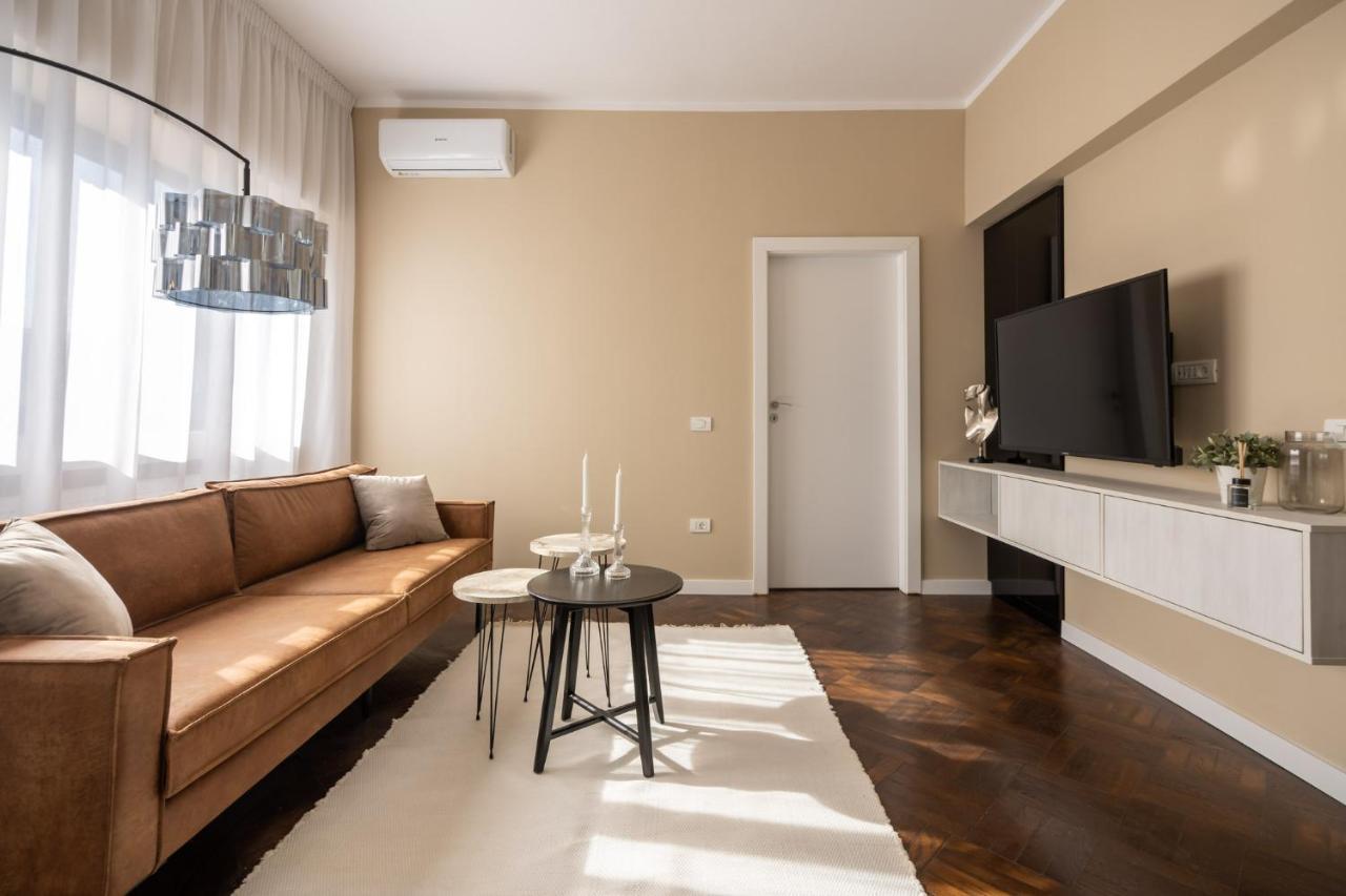 Elegant Two Bedrooms Apartment Bukarest Exterior foto